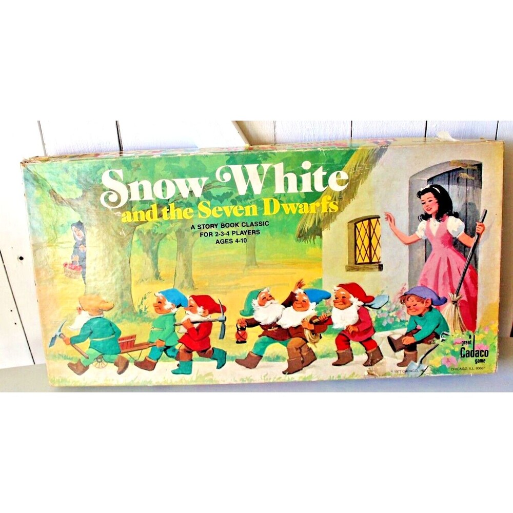 Vintage Snow White and the Seven Dwarfs Board Game Cadaco 1977 No. 590